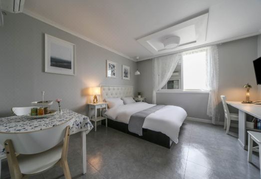 숙소 내부 전경 1