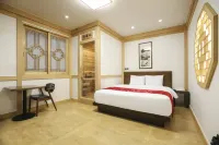 Daejeon Yuseong Manwol Hotel (Hanok)
