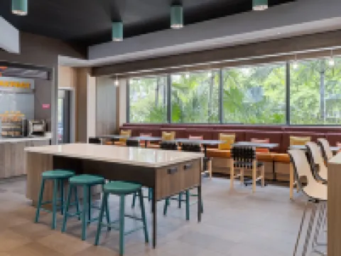 Tru by Hilton Miramar Hotels in Miramar