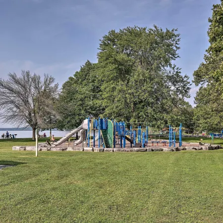 Serene Lodi Escape w/ Deck: Boat, Hike & Sip!