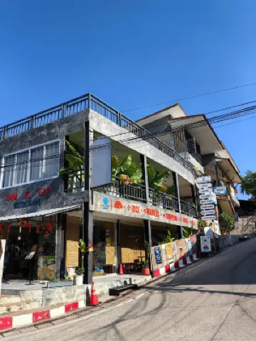 Hike Time Koh Tao Hostel Lomprayah Pier周辺のホテル