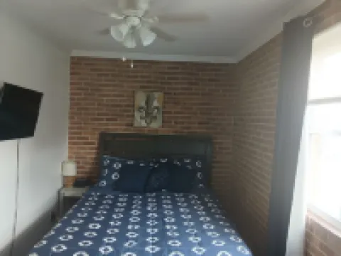 Cozy 1-bedroom with AC and WiFi in charming Baton Rouge near LSU