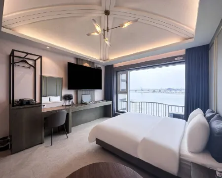 唐津杜拜酒店 唐津市酒店