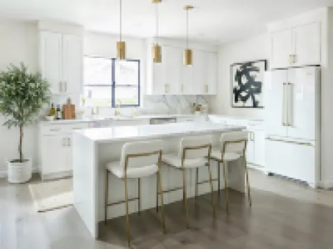 Upscale Modern Luxury 3BR Home Hotels in White Plains