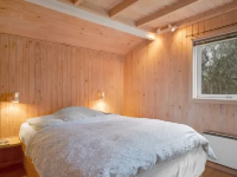 "Anneke" - 2km from the Sea