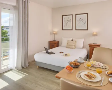 Quality Suites Portes De Rennes Hotels in Bruz