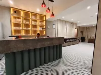Hashtag Inn Opposite Sarusajai Stadium - 3 Sao
