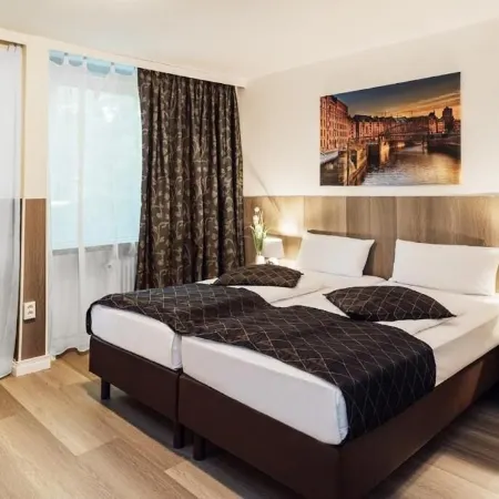 Hotel Hanseat Hamburg Отели рядом с достопримечательностью «Бергедорф»