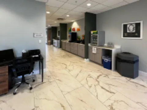 Quality Inn & Suites Lehigh Acres Fort Myers Hotels in Lee County