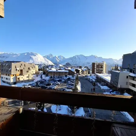 Apartment in Alps near Ski Lifts
