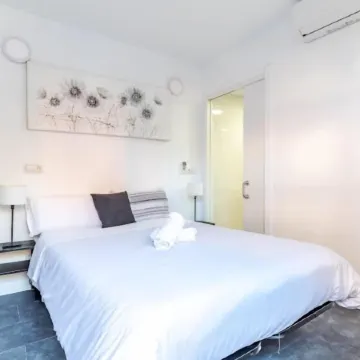 Ayz Ulises - Auto Check-in Property Отели рядом с достопримечательностью «Орталеза»