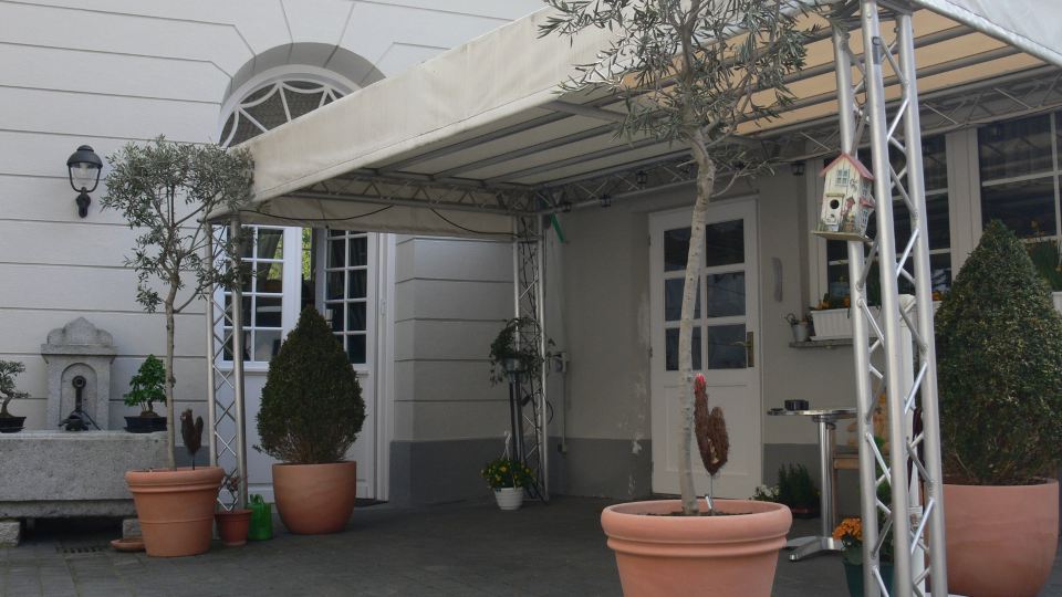 Hotel Kranig Das kleine Gaestehaus im Herzen von Biebrich