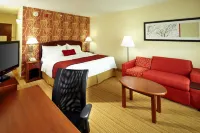 Courtyard Newark Granville