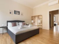 Brera Apartments in Palestro Hotels near Palestro Station