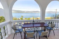 Apartments Tomislav - 3-Star