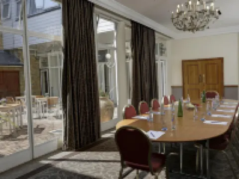 Best Western the Ship Hotel Hotels in Weybridge