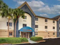 Sonesta Simply Suites Las Vegas Convention Center Hotels near Las Vegas Convention Center