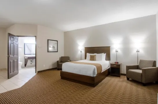 Travelodge Suites by Wyndham Estevan