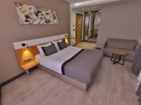 Buca Mat Hotel by Tahtalı Hôtels à proximité de : Hippodrome Buca