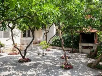 Apartment Lidija Hotels in Podgora