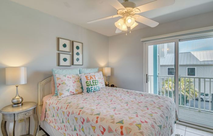 Oceanfront Gulf Shores Condo ~ 2 Mi to the Hangout