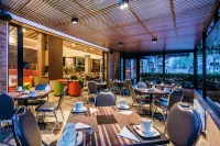 Embassy Suites by Hilton Bogotá Rosales - 4-Star