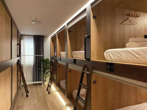 The Pod Suite Hostel Blasco