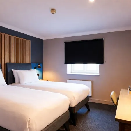 Village Hotel Farnborough Hotele w: Farnborough
