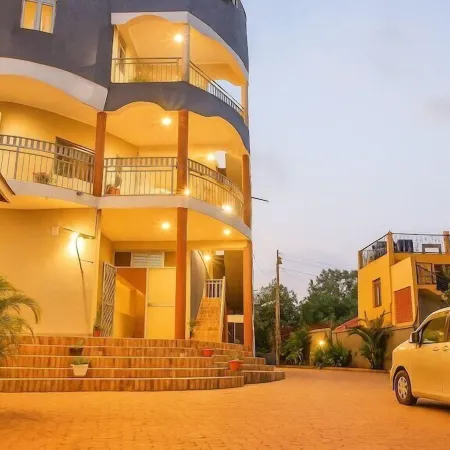 Noaz Hotel
