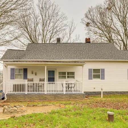 Boat, Fish & Relax: Home Near Lake Cherokee