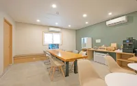 Hotel Leo Changwon Palyong Branch