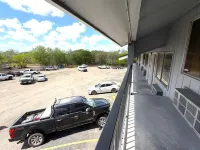 Regency Inn Three Rivers I-37 Hotels in Three Rivers