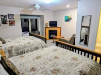 Cedar Wood Lodge Bed & Breakfast Inn