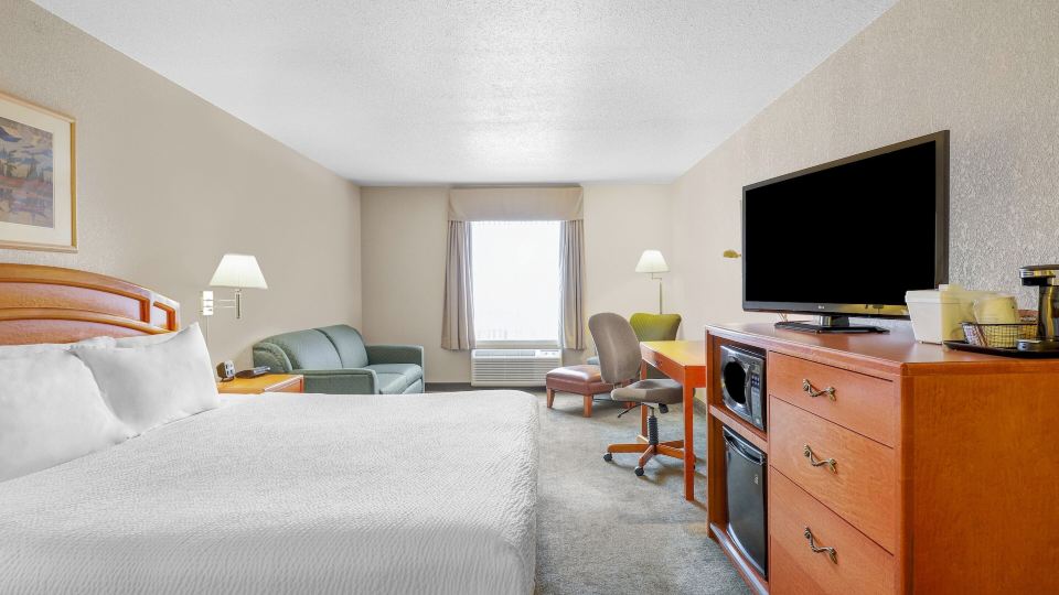 PRAIRIE CREST RED DEER by IHG
