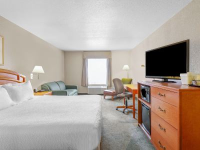 PRAIRIE CREST RED DEER by IHG