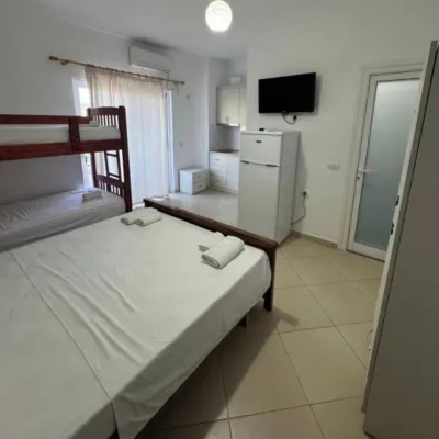 Vila Noah Hotels near Lori Beach