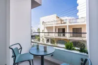C-Side Deluxe Studios with Balconies in Finikoudes - Apartment