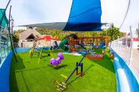 Decameron Los Cocos Guayabitos, Ramada All Inclusive Resort - parking