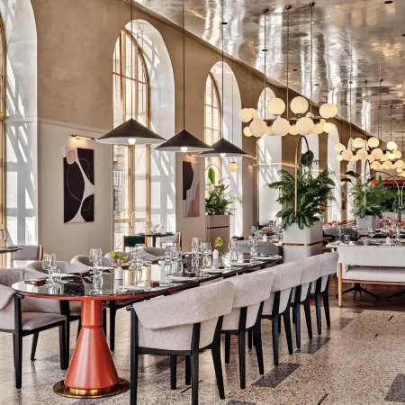 Mövenpick Grand Hotel Wroclaw Отели рядом с достопримечательностью «Железнодорожный макет «Колейково»»
