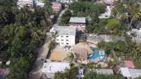 Hotel Ashly Loma Larga - piscina