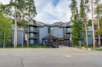 Silverthorne Condo: New Pool & Hot Tub + Fireplace - Wifi