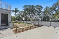 Metawisebnb Waterfront 3BR Coastal Escape