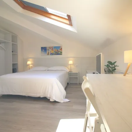 Maree Hotel