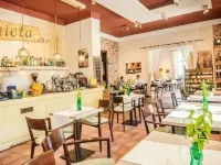 Rajska 3 by PI Apartments 地下市場附近的飯店