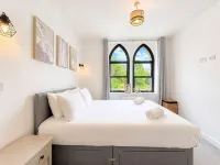 Beautiful House 2BR - Sleeps 6 - Free Parking - Huddersfield - Wi-Fi