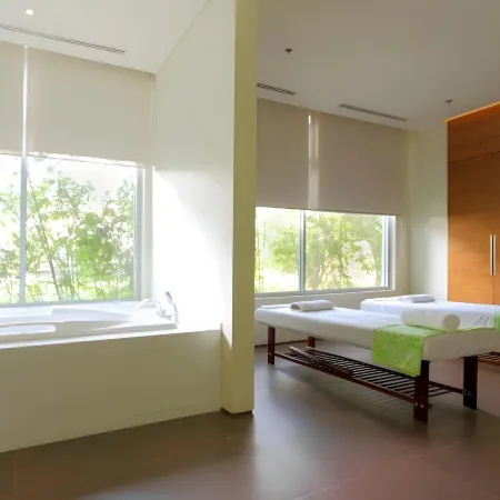 Pico Sands Hotel