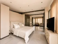 Villa Solis - Elegant Villa with Private Pool -  Casas de vacaciones