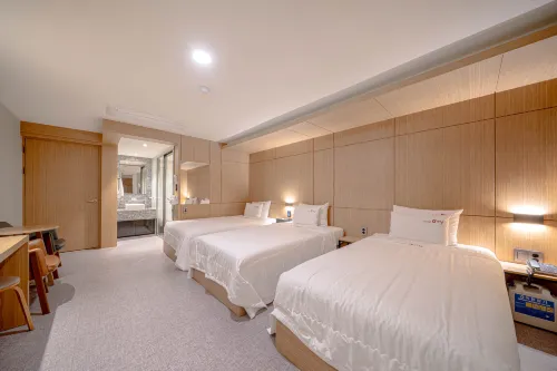 Oh MY Hotel Yeonje Busan - 2-Star