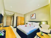New Amaan Hotel - Bars