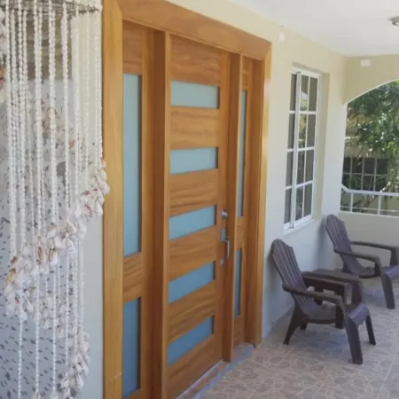 Fully Equipped New 2Br Apt–dt–2Mins to the Beach
